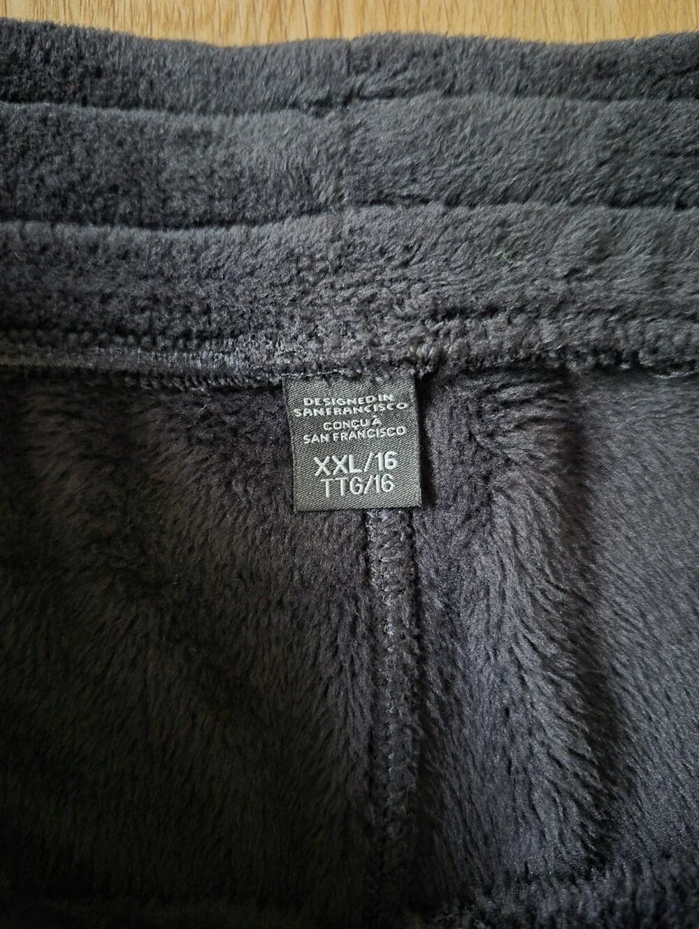 Athleta Girl Fleece Plush Black Drawstring Joggers Sweatpants Sz 16 XXL Pockets
